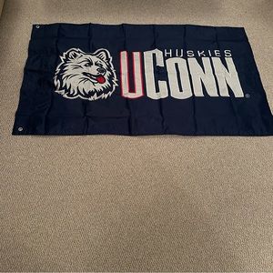 UConn college flag